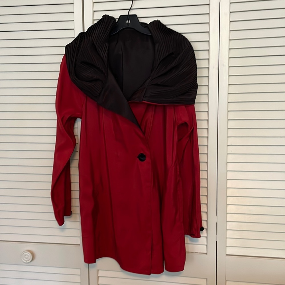 Reversible raincoat